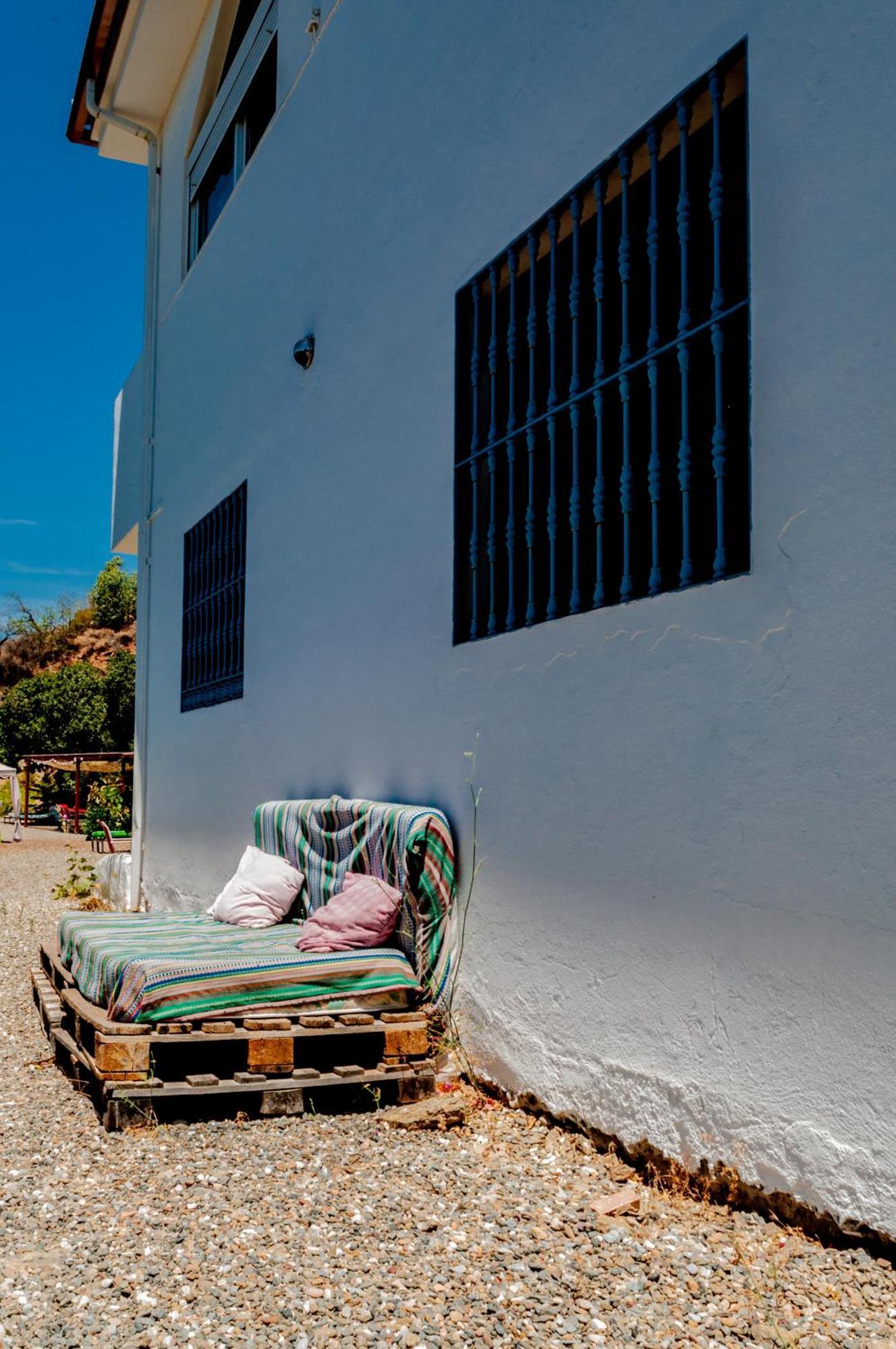 Aparthotel Nido Aguila Blanca à Guaro Extérieur photo
